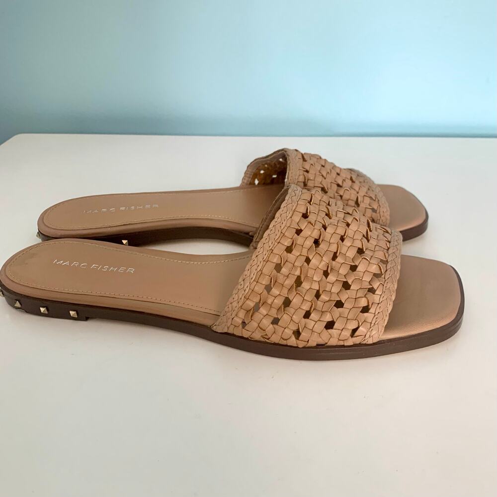 Marc Fisher Jeremy Tan Slide Sandals Size 8 - image 4